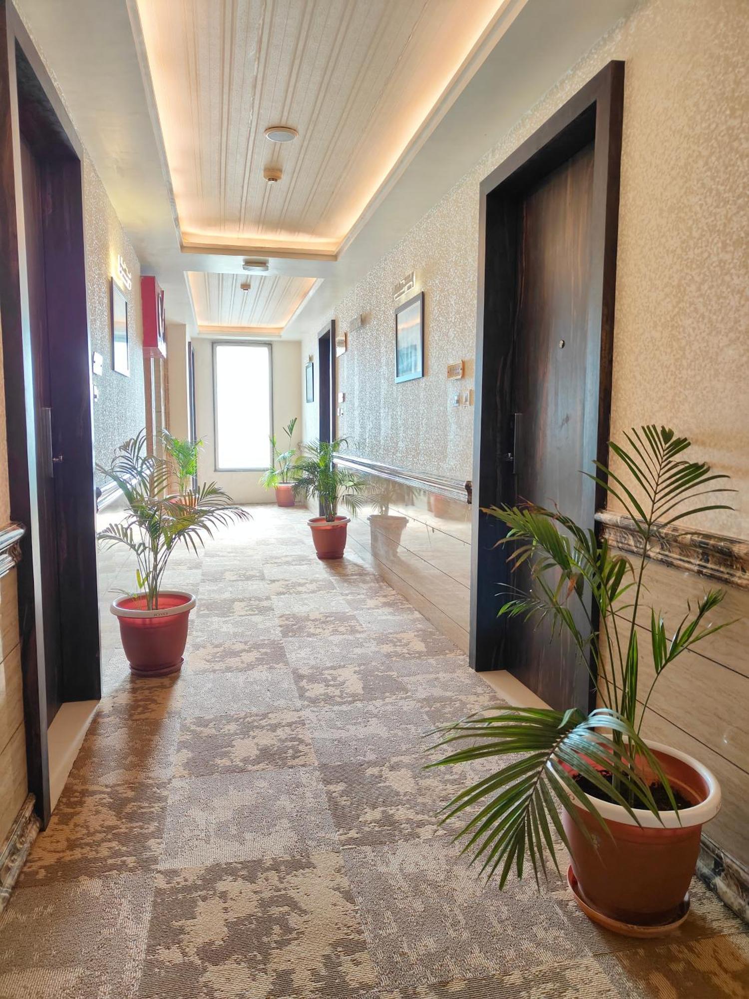 Pinnacle By Click Hotels, Lucknow Exterior foto