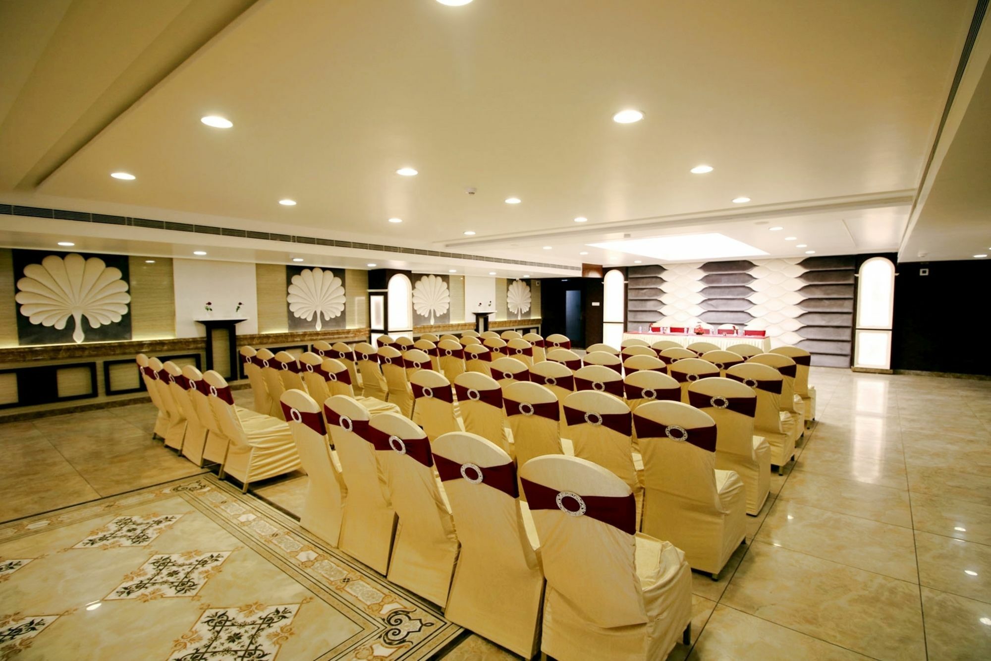 Pinnacle By Click Hotels, Lucknow Exterior foto